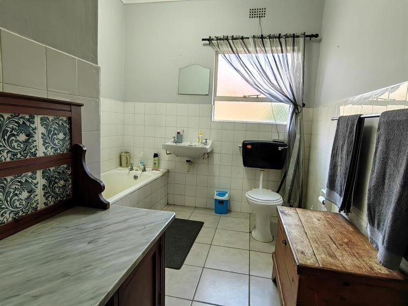 4 Bedroom Property for Sale in Barrydale Western Cape